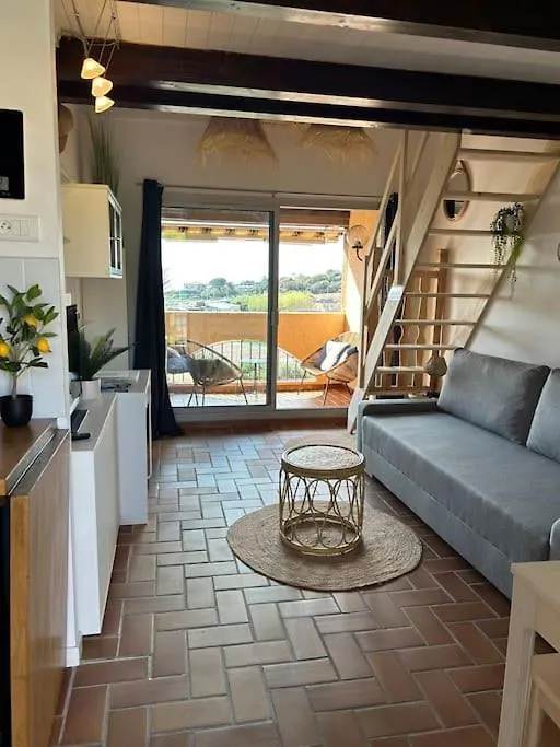 Apartment Appartement 3 Piscines Acces Direct Plage Roquebrune-sur-Argens France