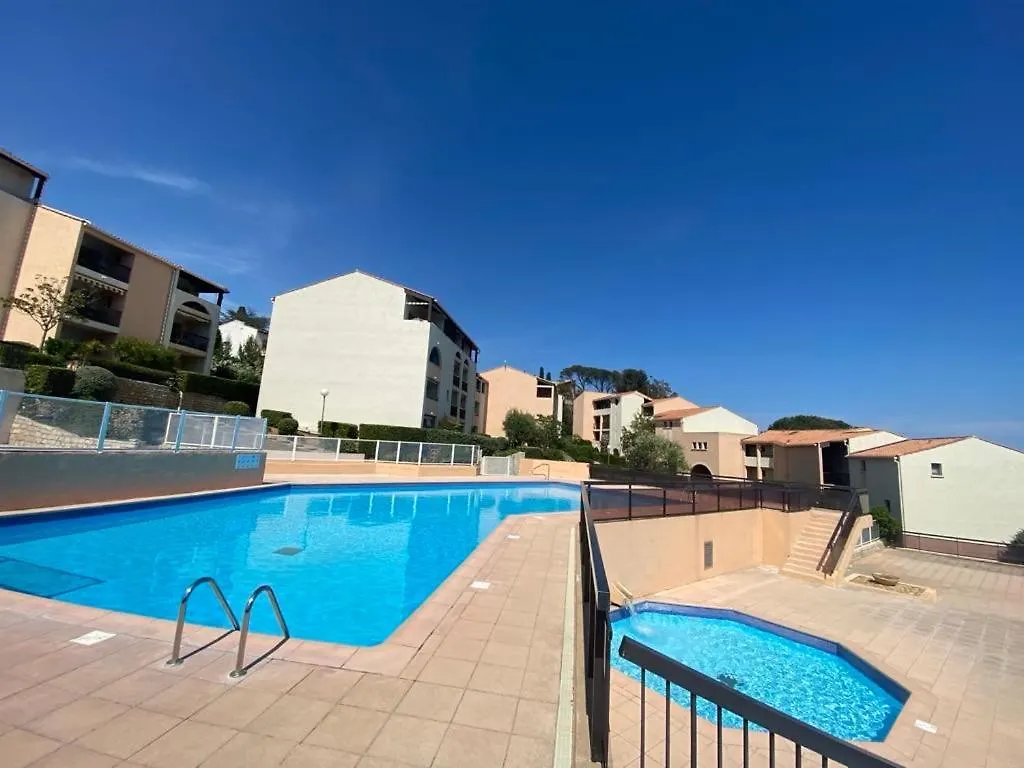 Appartement 3 Piscines Acces Direct Plage Roquebrune-sur-Argens Apartment